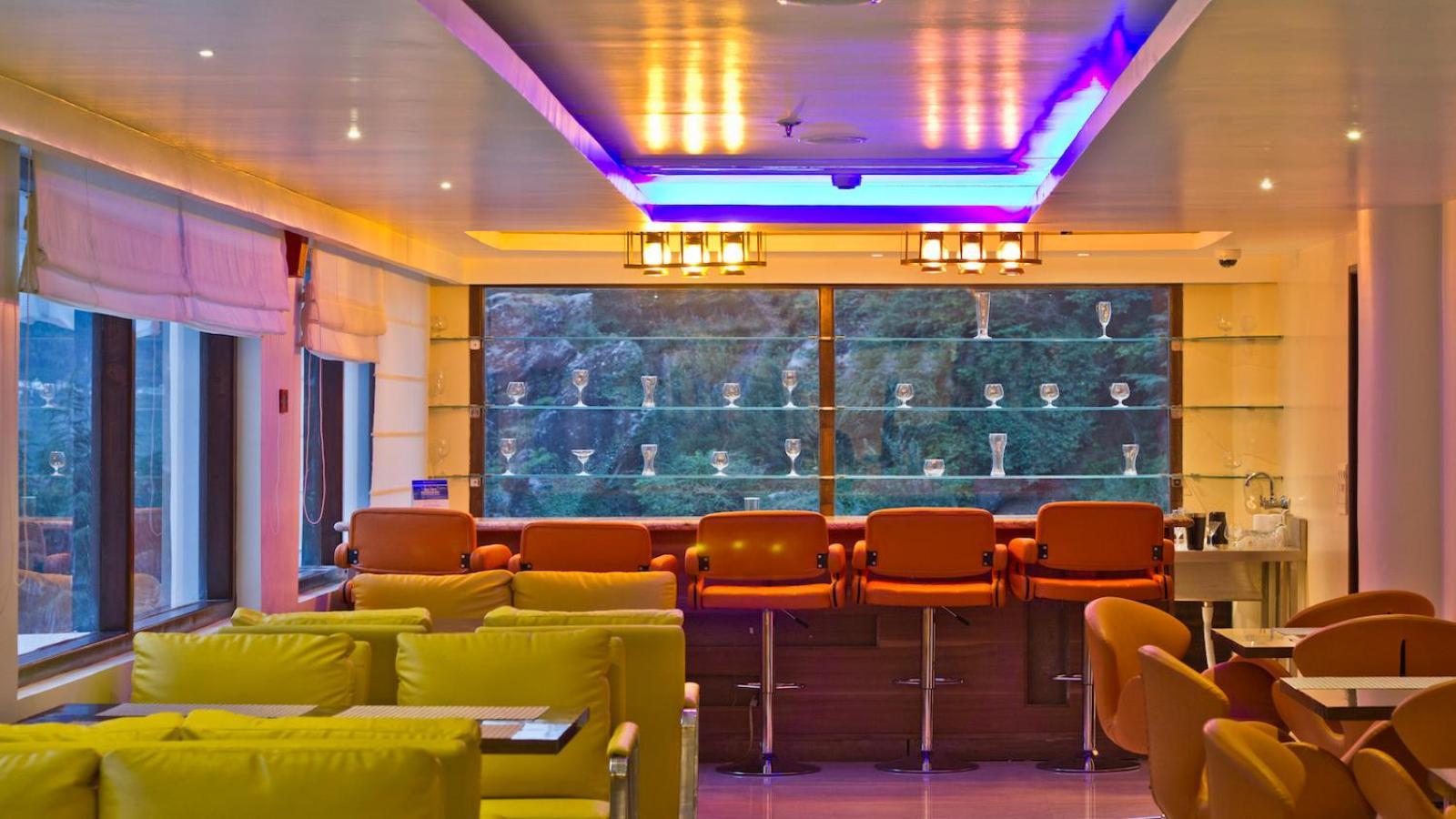 מנאלי Hotel Himalayan Monal By Blueko Hotels מראה חיצוני תמונה